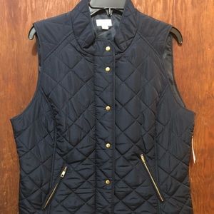 Crown and Ivy puffer vest NWT size XL